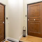 Iflat Stylish & Cozy Apt In The Heart Of Monti